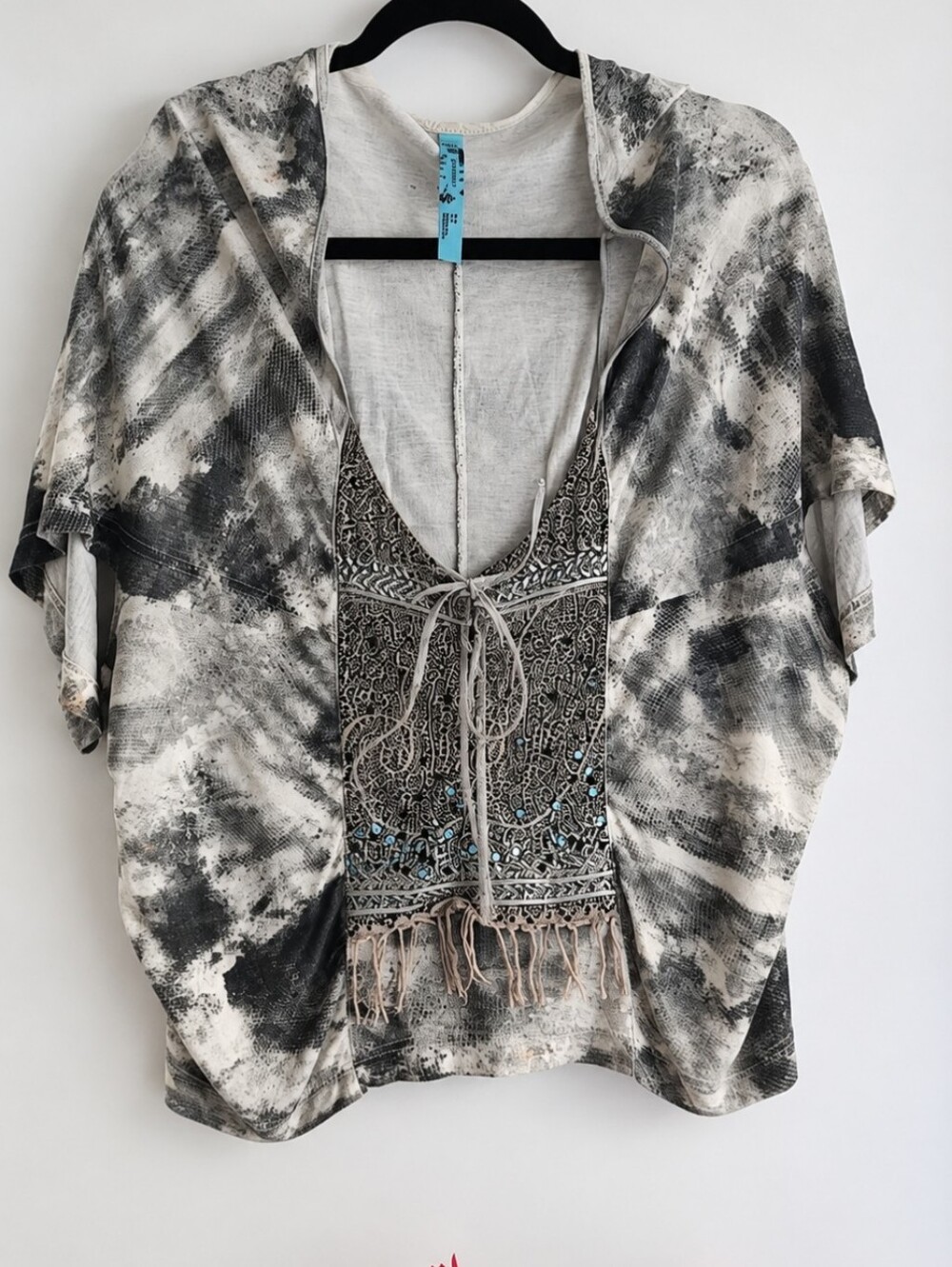 Free People Boho Tie Dye Gray Fringe Short Sleeve Top - Picture 4 of 11